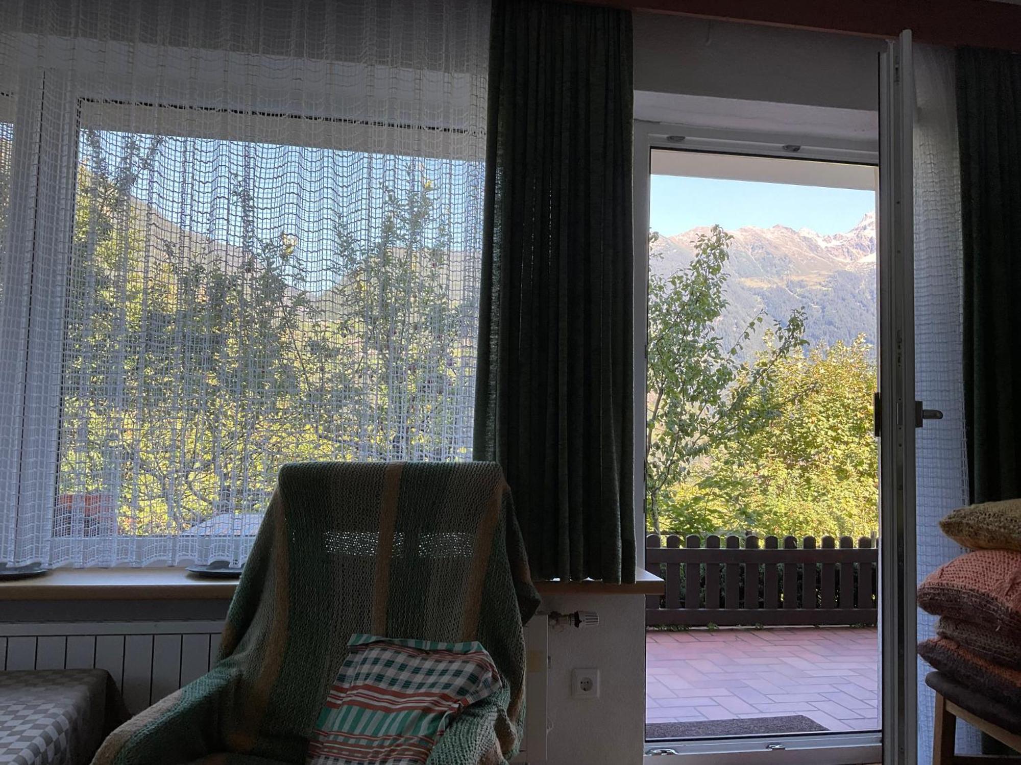 Komfortable Ferienwohnung Mit Herrlicher Aussicht Sautens Luaran gambar